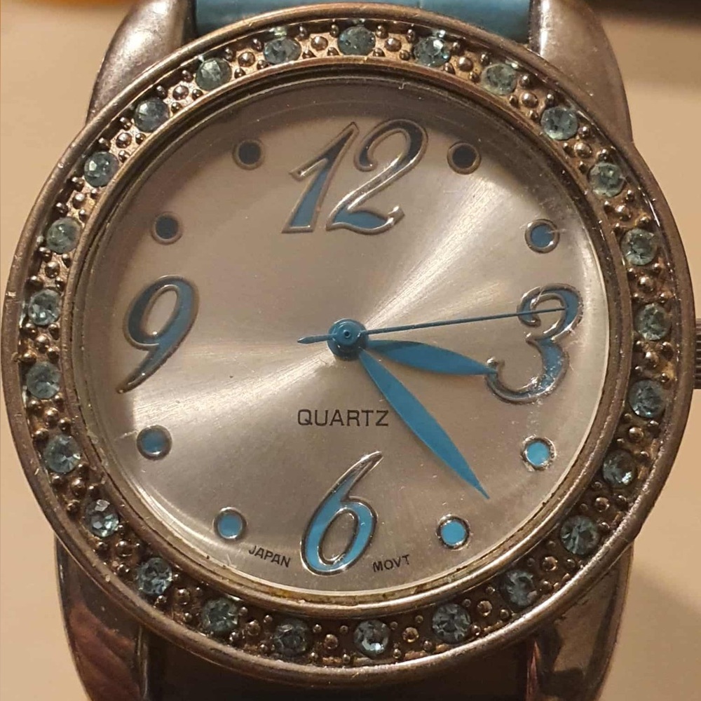 🦋10/$20🦋 Silver/Turquoise Rhinestone Leather Women's Watch